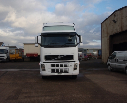 tractor-unit-respary-after-pic